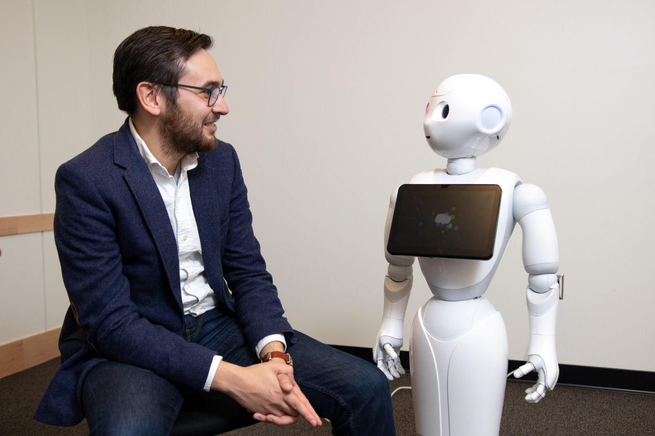 Tom Williams wins NSF CAREER Award to improve robotic communication ...