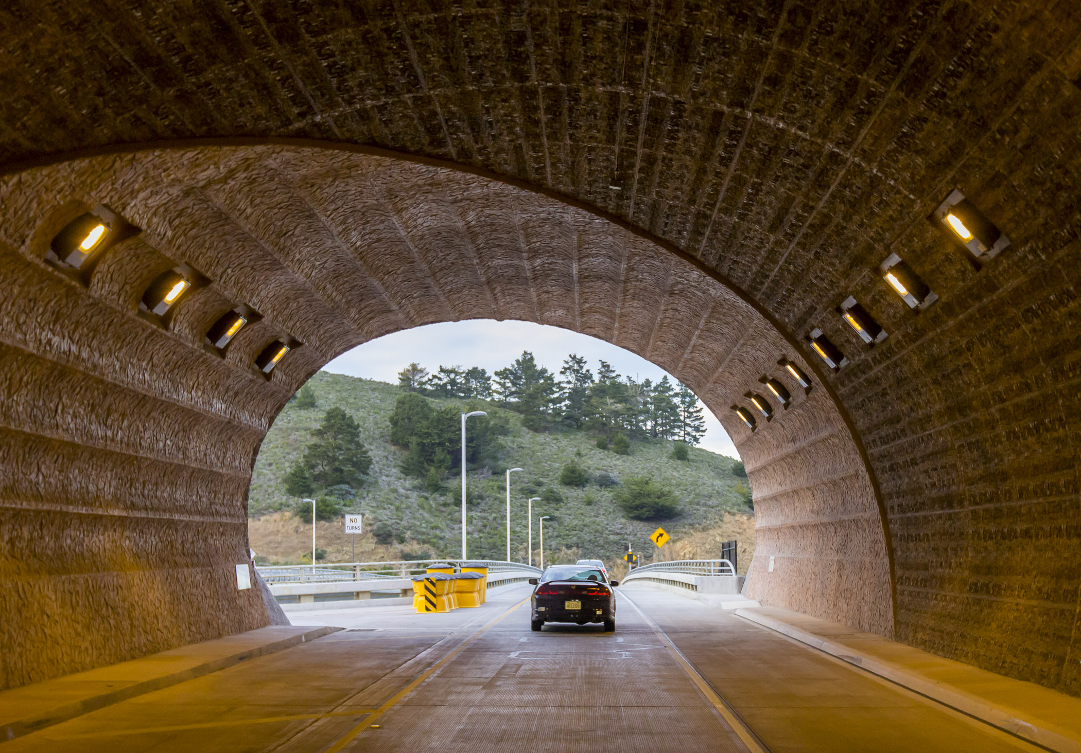 Тоннель. Маасский тоннель. Гудзонов тоннель. Провинция Калгари туннель. Гудзонов тоннель в Нью-Йорке.