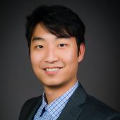 Alex Pak headshot