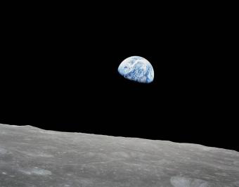 Apollo 8 earthrise NASA image