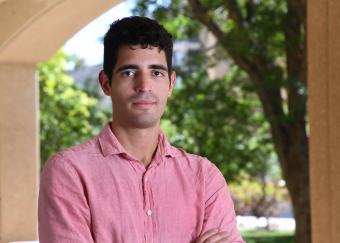 Headshot of Gabriel Santamaria-Botello