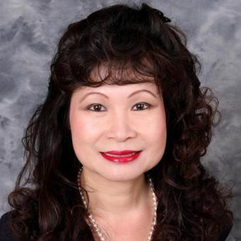 Carolyn Koh headshot