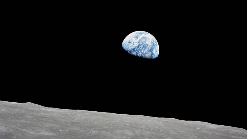 Apollo 8 earthrise NASA image