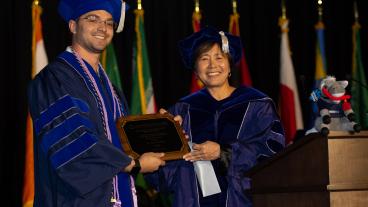 Peter Weddle with Research VP Stefanie Tompkins