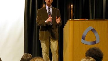 Physics Professor Reuben Collins shared insights into the world of academic publishing during the Faculty Senate Distinguished Lecture on March 26.